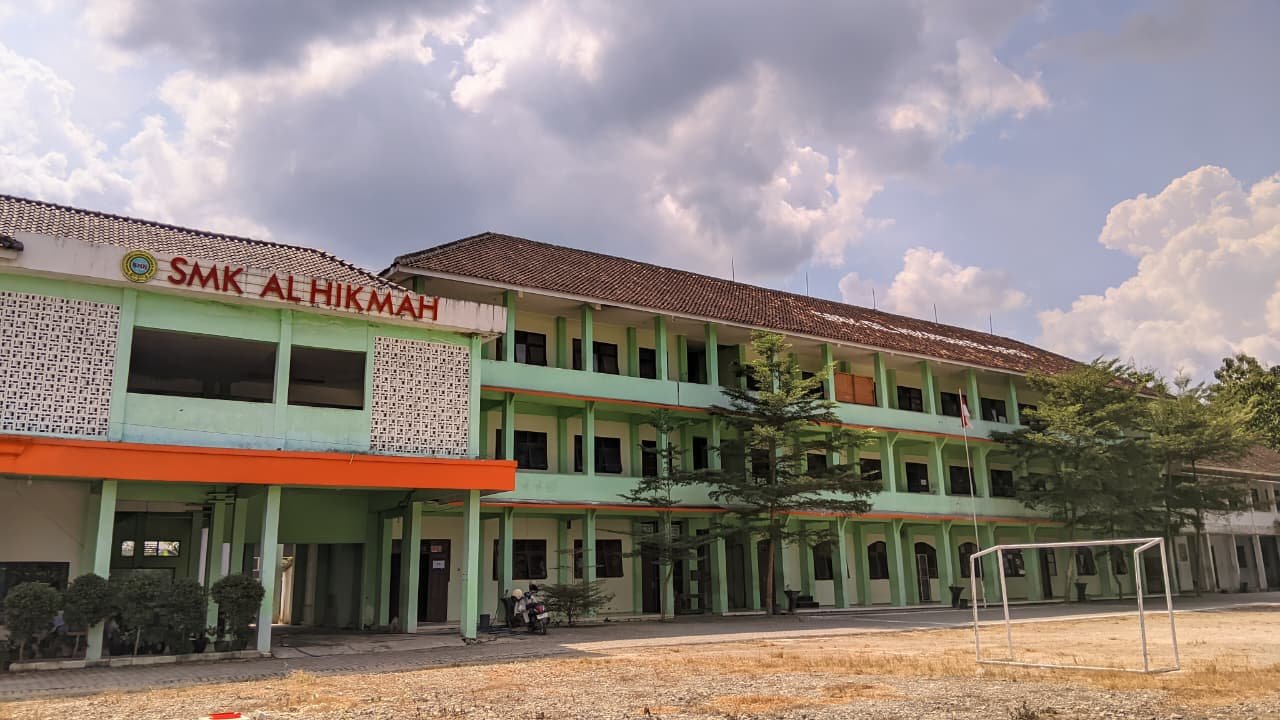 Gedung SMK Al Hikmah